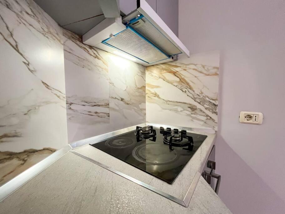 טיראנה Scanderbeg Square 2Br Apt מראה חיצוני תמונה